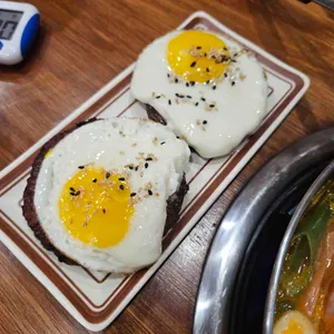홍대부대찌개 사진