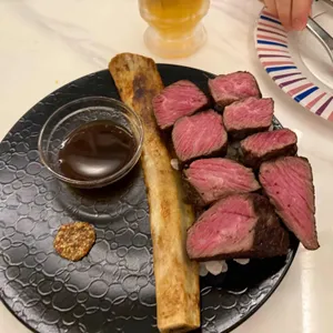 피스트 사진