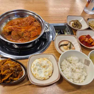 장독대김치찌개 사진