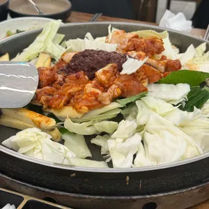 통나무집 닭갈비 사진