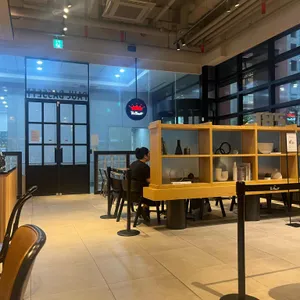 폴 바셋 강남역 리뷰 사진