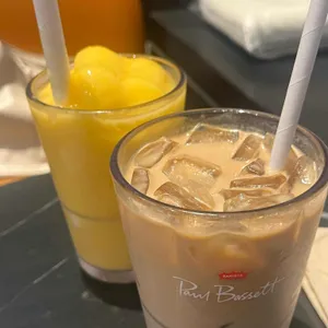 폴 바셋 강남역 사진