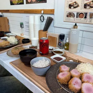 오사카멘치 사진