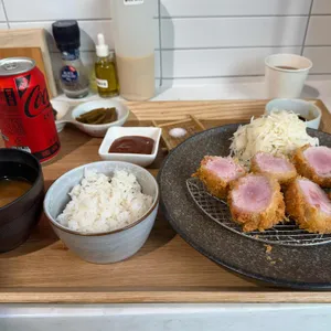 오사카멘치 사진