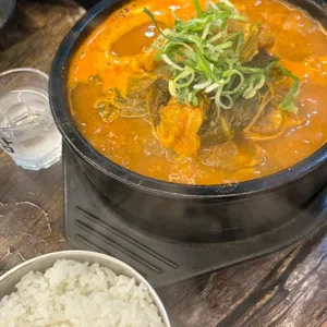 이유있는감자탕 사진