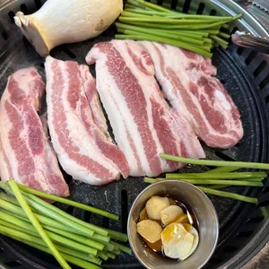 미나리삼겹살 사진