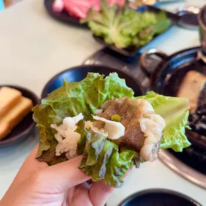 꾸석지돌판한우 사진