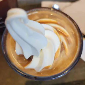 폴바셋 사진