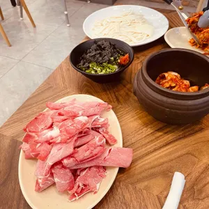 얼크니손칼국수 사진