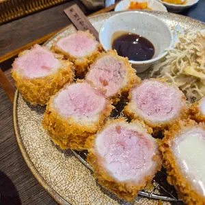 카츠보름 사진