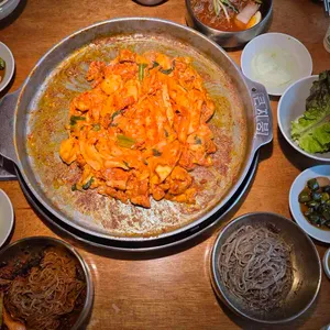 큰지붕닭갈비 사진