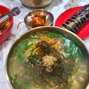 순수김밥 사진