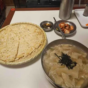 종로수제비 사진