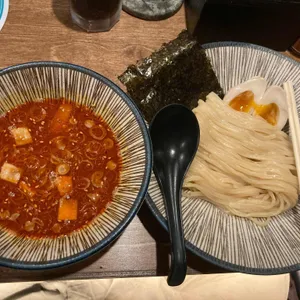 멘즈키 대표 사진