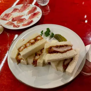 폴스타 사진
