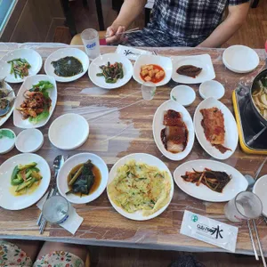 해뜨는식당 사진