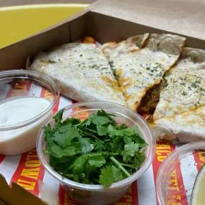 옐로우타코 사진