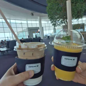 커피앳웍스 사진