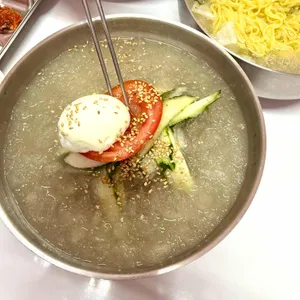 황금룡 사진