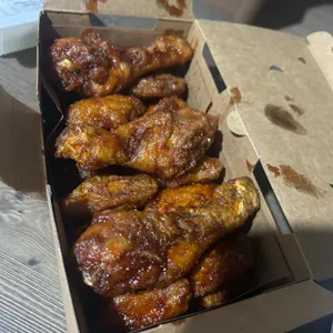교촌치킨 사진