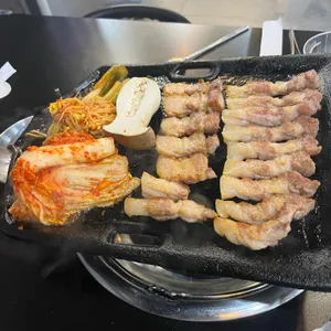 육즙창고 사진