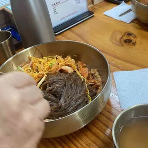 진주냉면 이설옥 사진