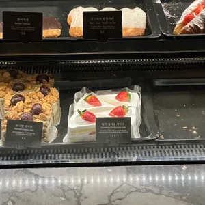콜린 사진