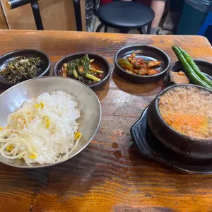 뚝배기집 사진