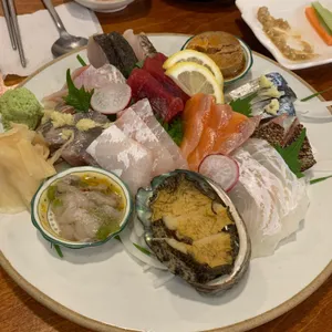 쇼우진 사진