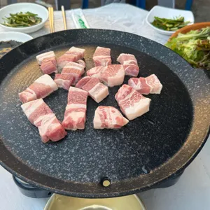 마당넓은집 사진