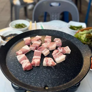 마당넓은집 사진