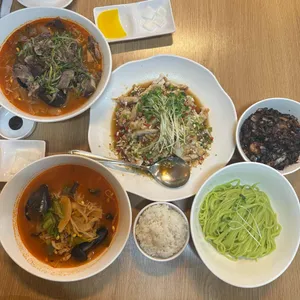 홍연 사진