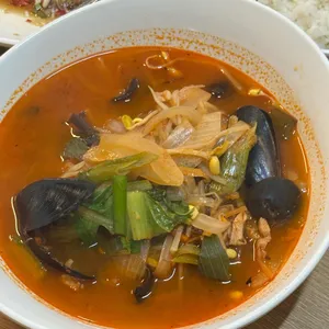 홍연 사진