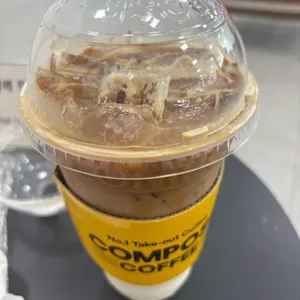 컴포즈커피 사진