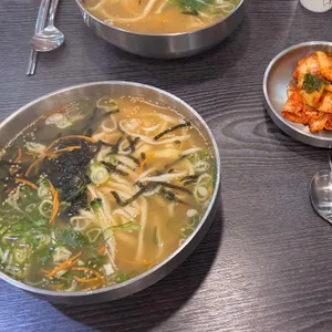 총각손칼국수 사진