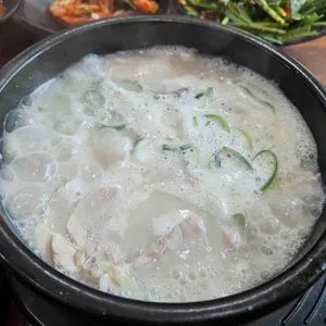 가야밀면돼지국밥 대표 사진