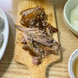 전통쑥밀면 사진