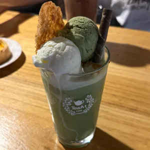 티앗 사진