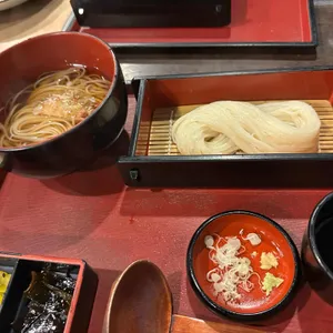 이나니와 요스케 사진