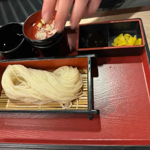 이나니와 요스케 사진