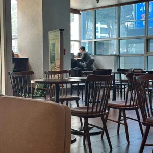 스타벅스 대표 사진