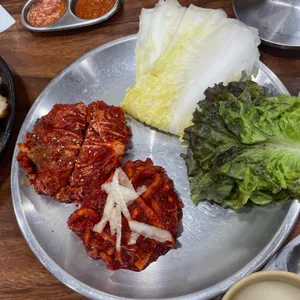 장수마늘보쌈 사진 2