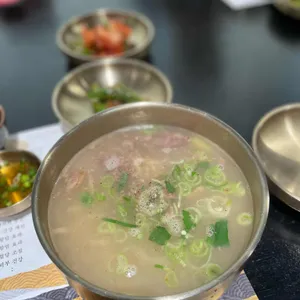 보양식 하순옥 황금안동국시 사진