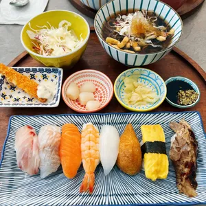백초밥 사진