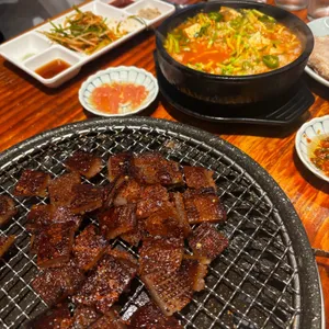 초필살돼지구이 사진