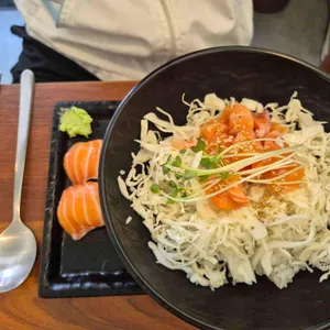 육회바른연어 사진