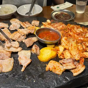 석암생소금구이 사진