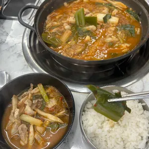 금솥돼지찌개 사진