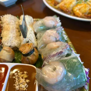 꽁 비엔 사진