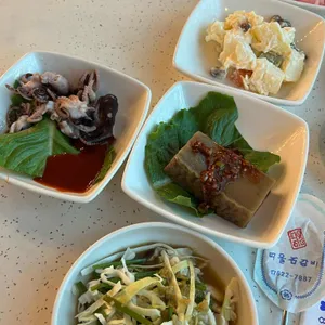 띠울석갈비 사진